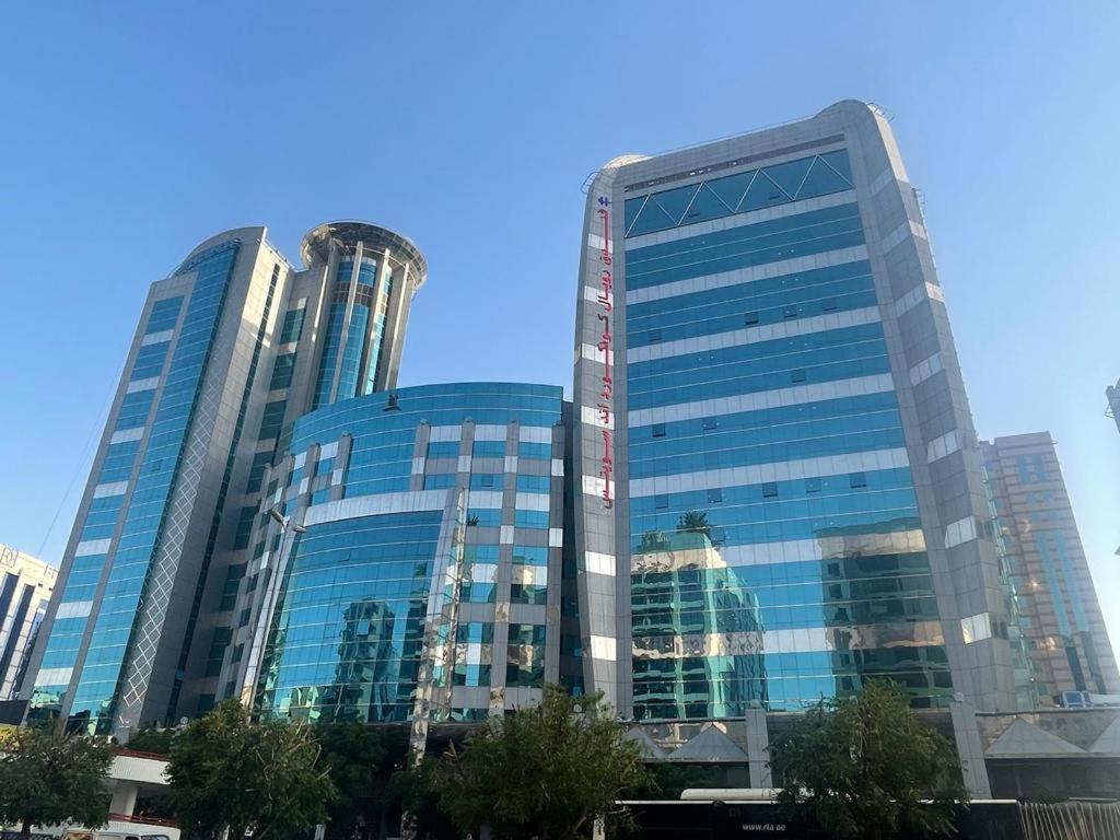 Royal Concorde Hotel & Suite Dubai Exterior photo