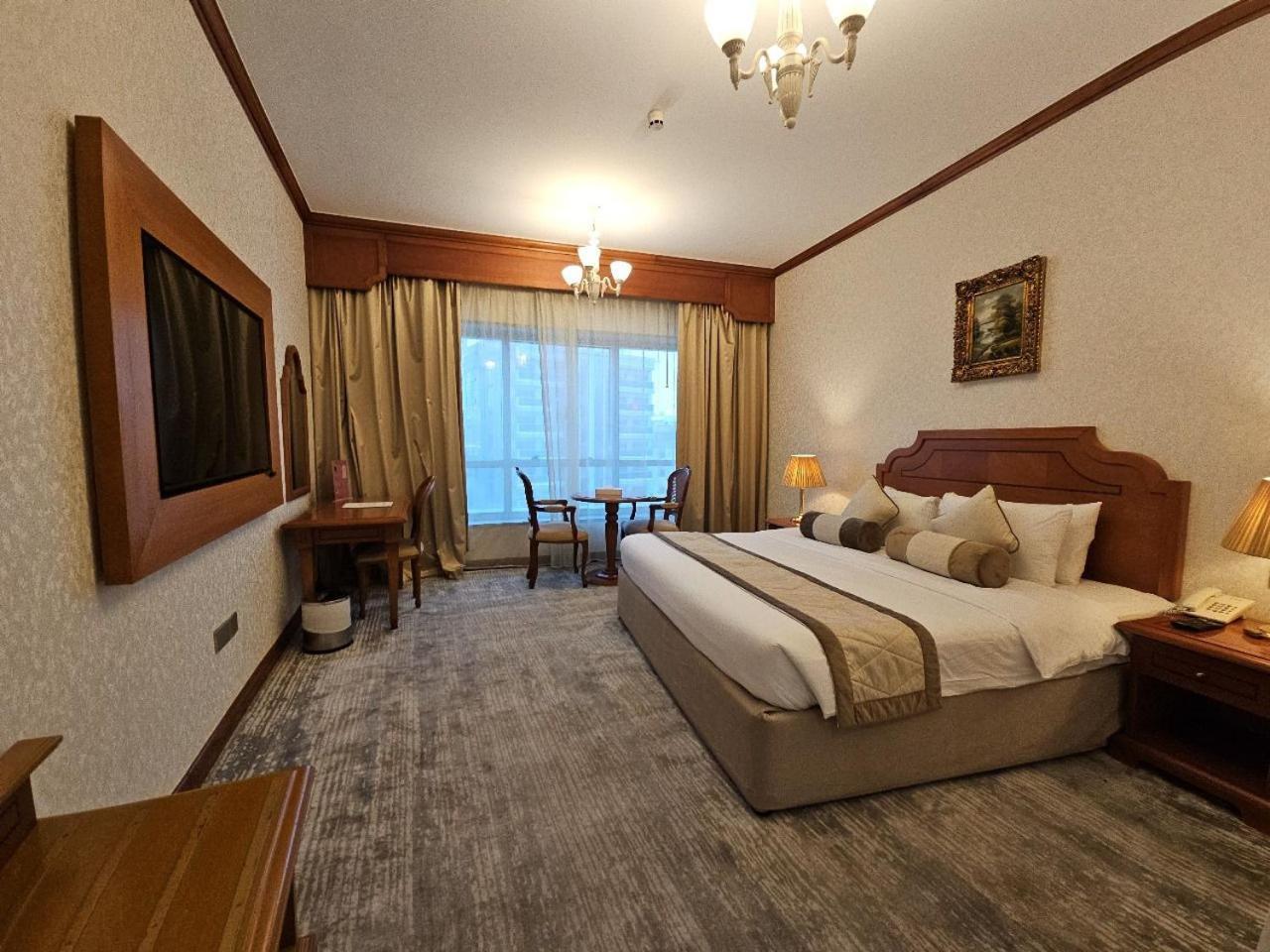 Royal Concorde Hotel & Suite Dubai Exterior photo